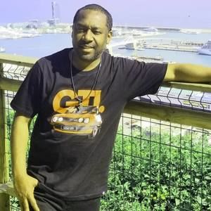 Meet your Posher, Sheron